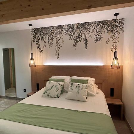 Les Orchidees , Hotel & Restaurant 默兹河畔凡尔登 外观 照片