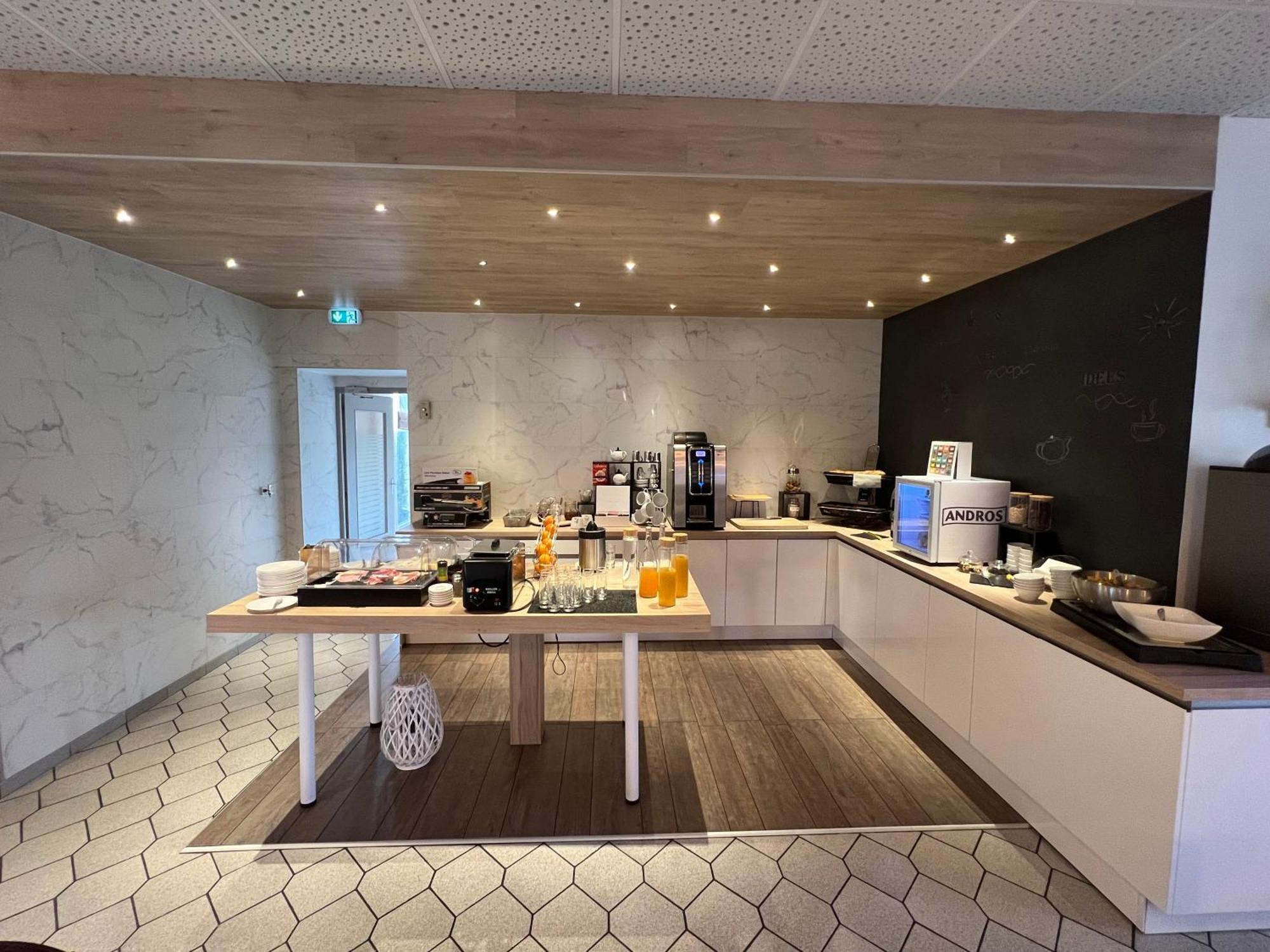 Les Orchidees , Hotel & Restaurant 默兹河畔凡尔登 外观 照片