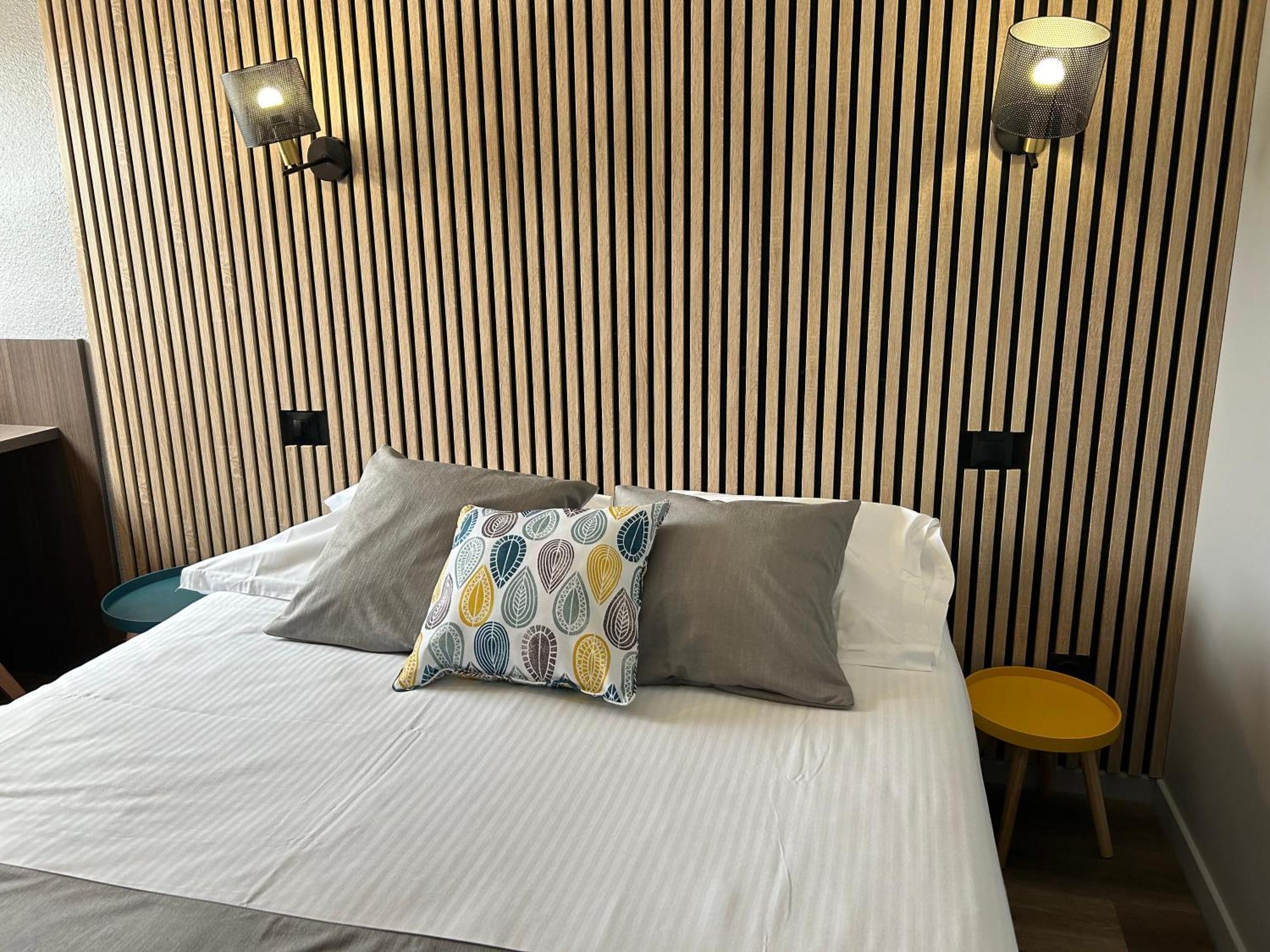 Les Orchidees , Hotel & Restaurant 默兹河畔凡尔登 外观 照片