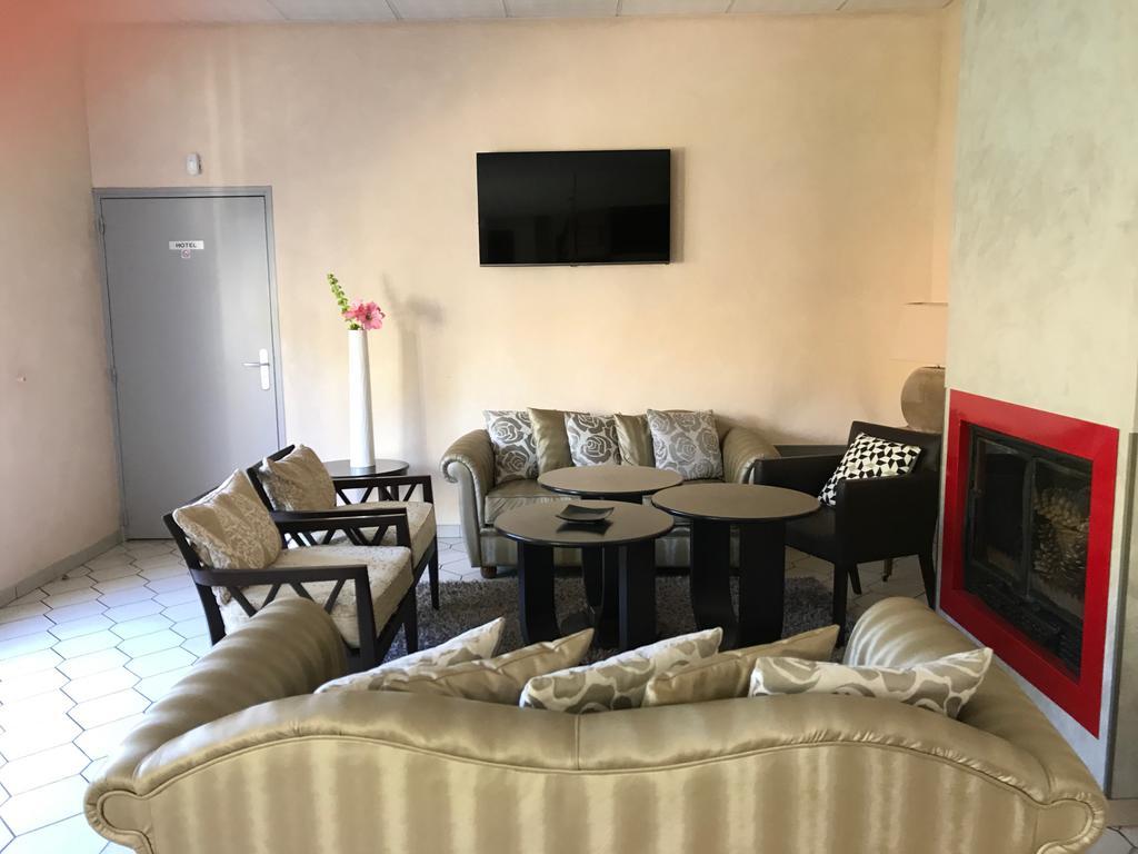 Les Orchidees , Hotel & Restaurant 默兹河畔凡尔登 外观 照片